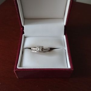 Engagement ring and wedding band
